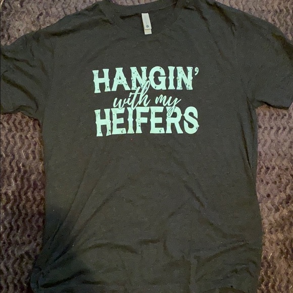 “Hangin with my Heifers” shirt - Picture 1 of 1